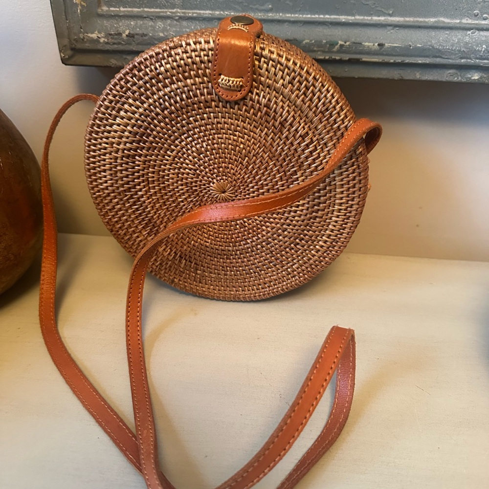 Round rattan wicker purse bag crossbody